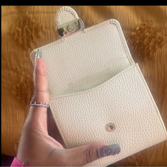 Gucci Interlocking GG Wallet with the box - Picture 2 of 9